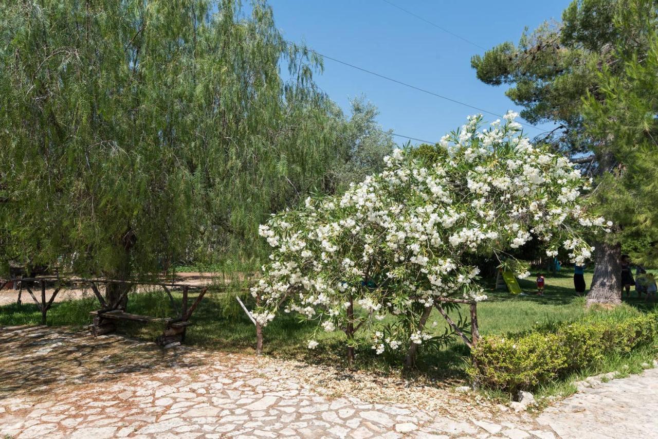 Agriturismo Terra Di Pace Noto Exterior foto